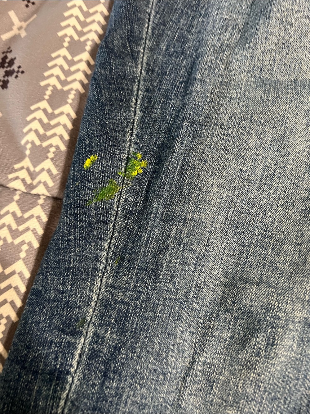 Kut from the Kloth Blue Straight-Leg Jeans with Turtle Patch - Picture 3 of 9